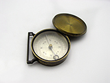 Antique victorian handle clinometer compass with brass lid
